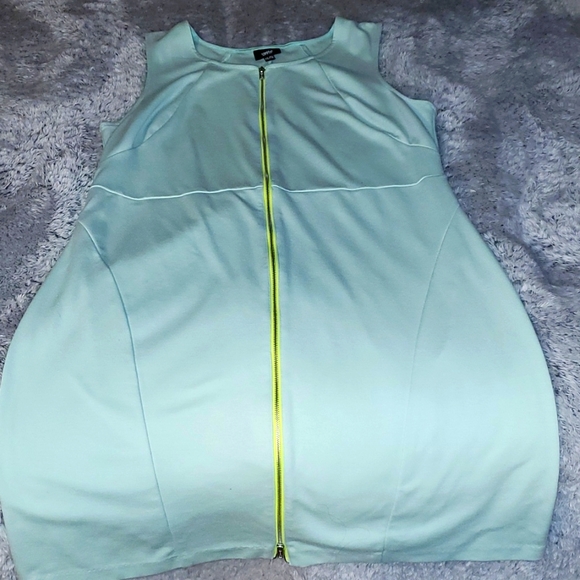 Mossimo zip dress - Picture 1 of 3